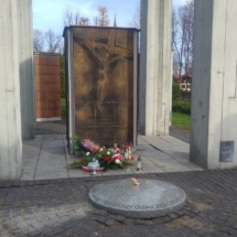 Bielsko-Biała_pomnik pamięci wieźniom KL Auschwitz z rejonu Beskidów