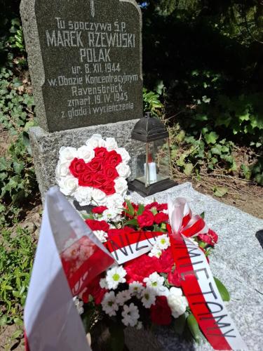 Furstenberg grób Mareczka Rzewuskiego 2